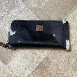 STS Ranchwear Classic Cowhide Clutch Wallet